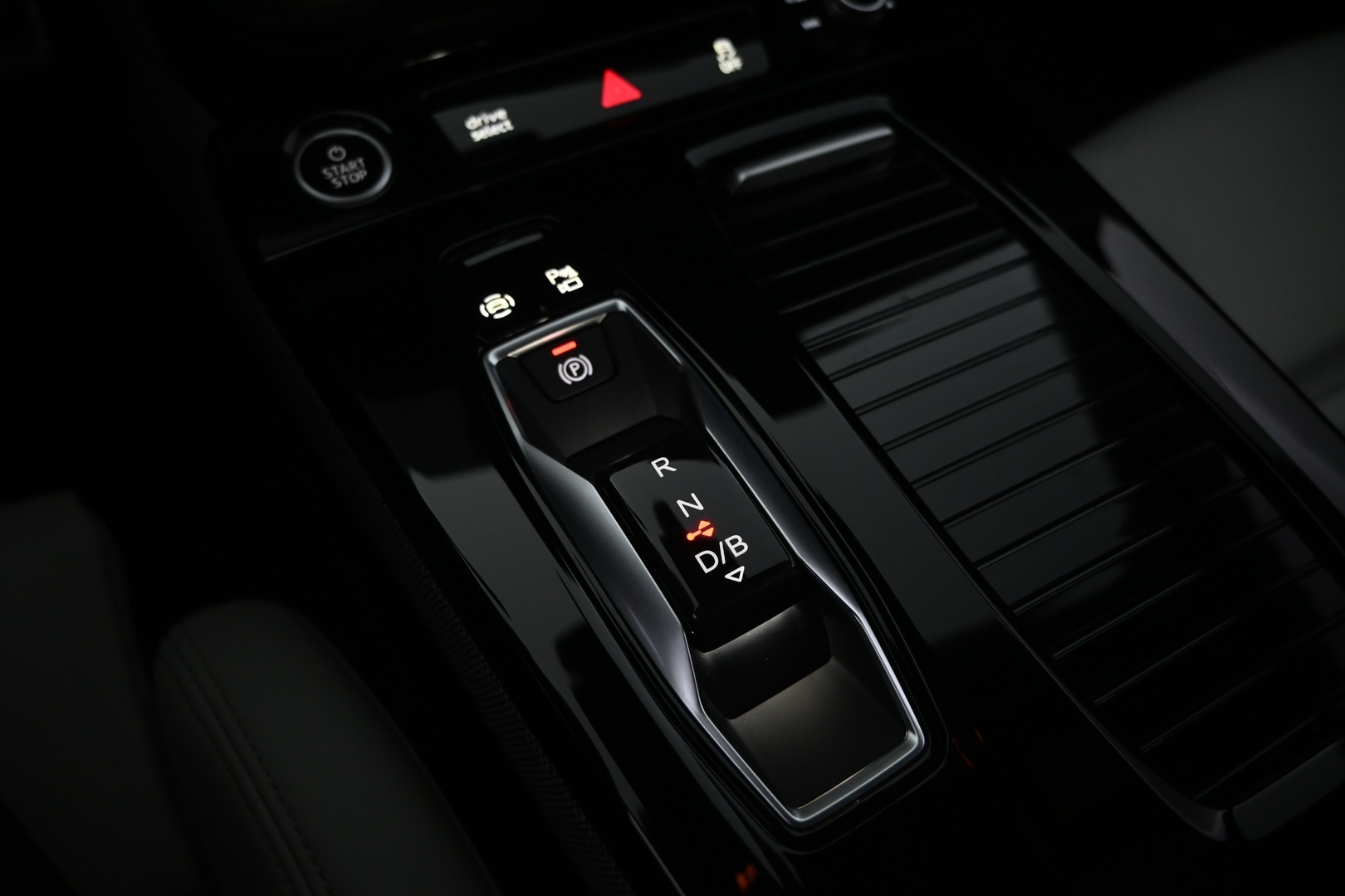 AUDI A6 e-tron 2025