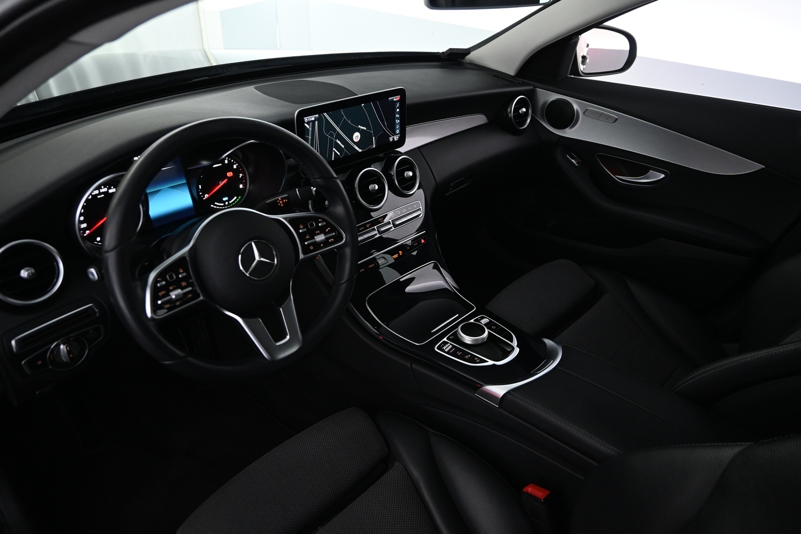 MERCEDES-BENZ C 2020