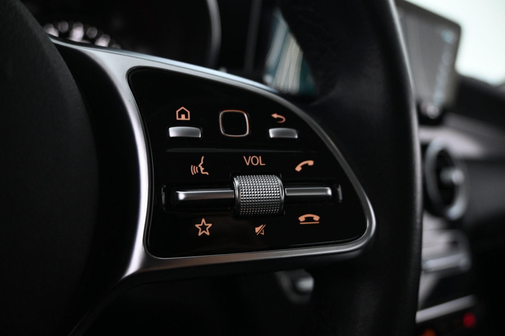 MERCEDES-BENZ C 2020