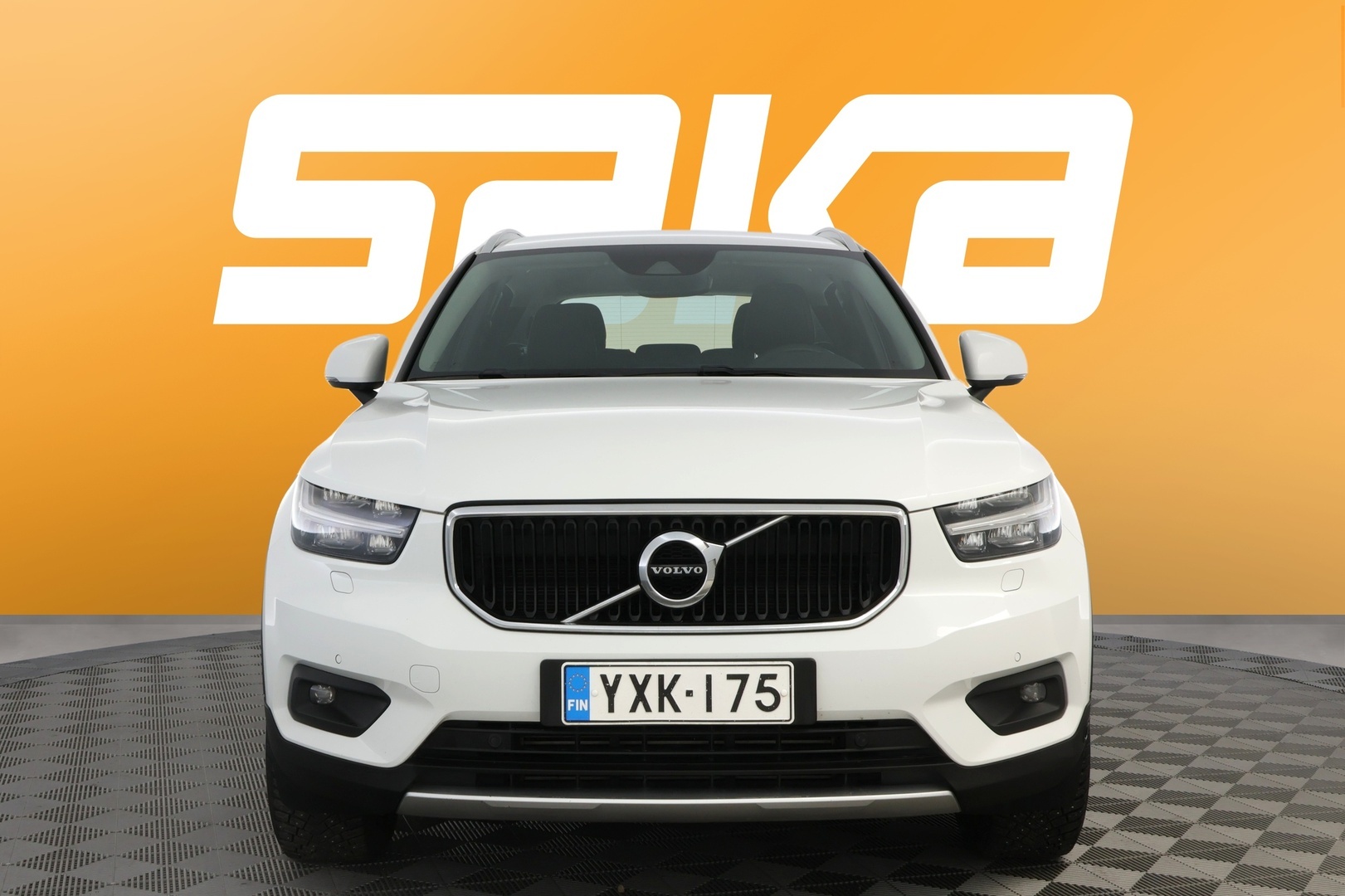 VOLVO XC40 2021