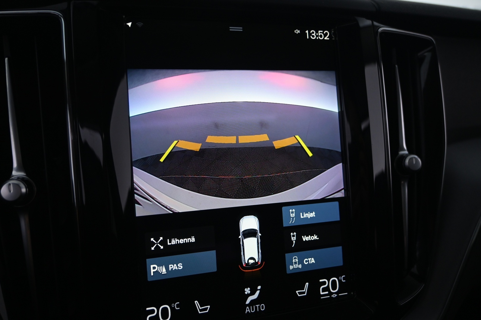 VOLVO XC60 2021