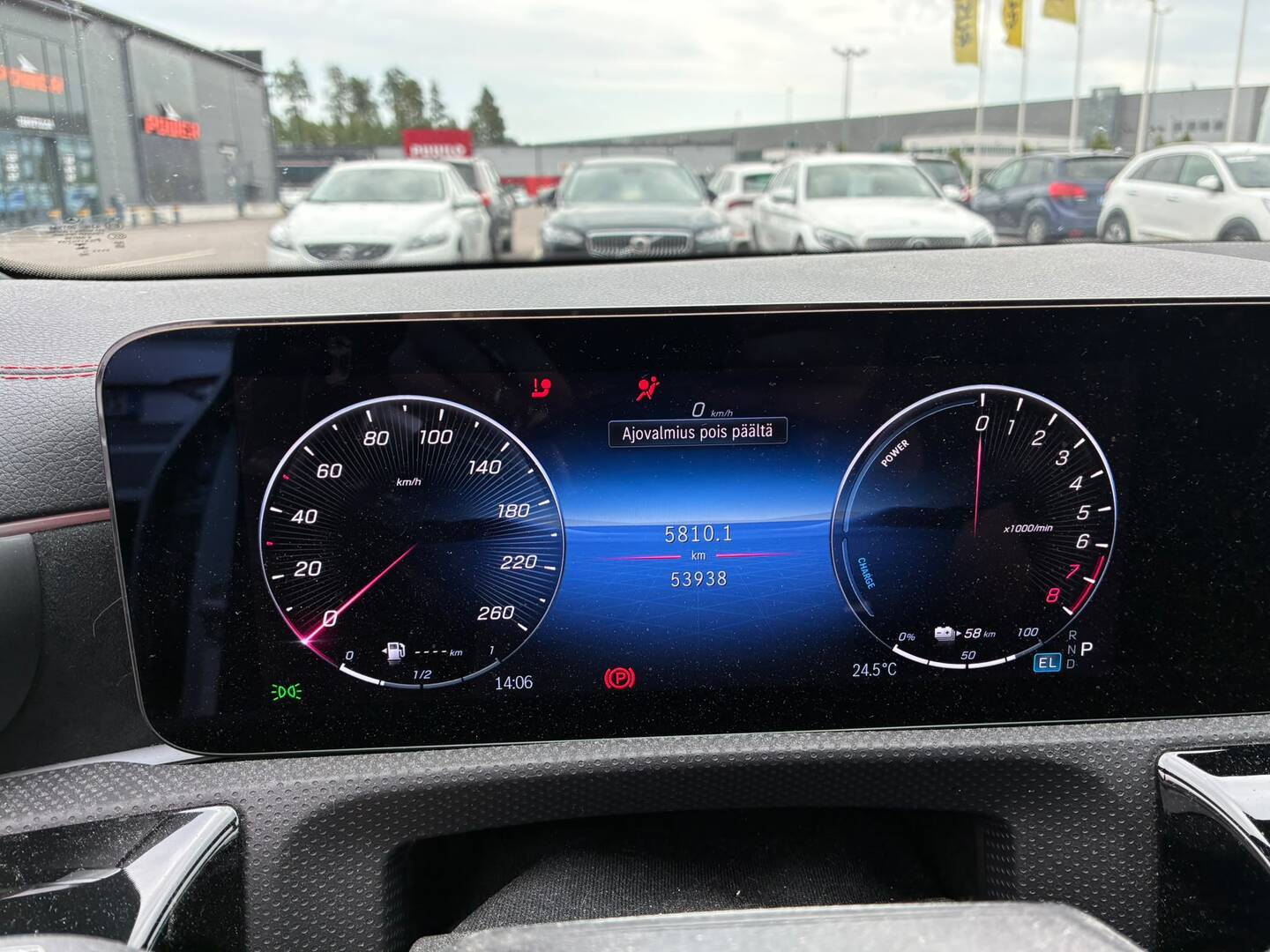 MERCEDES-BENZ CLA 2024
