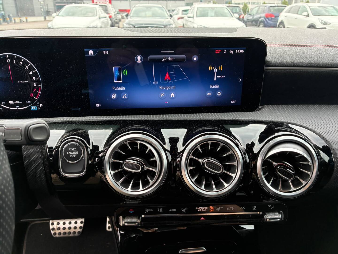 MERCEDES-BENZ CLA 2024