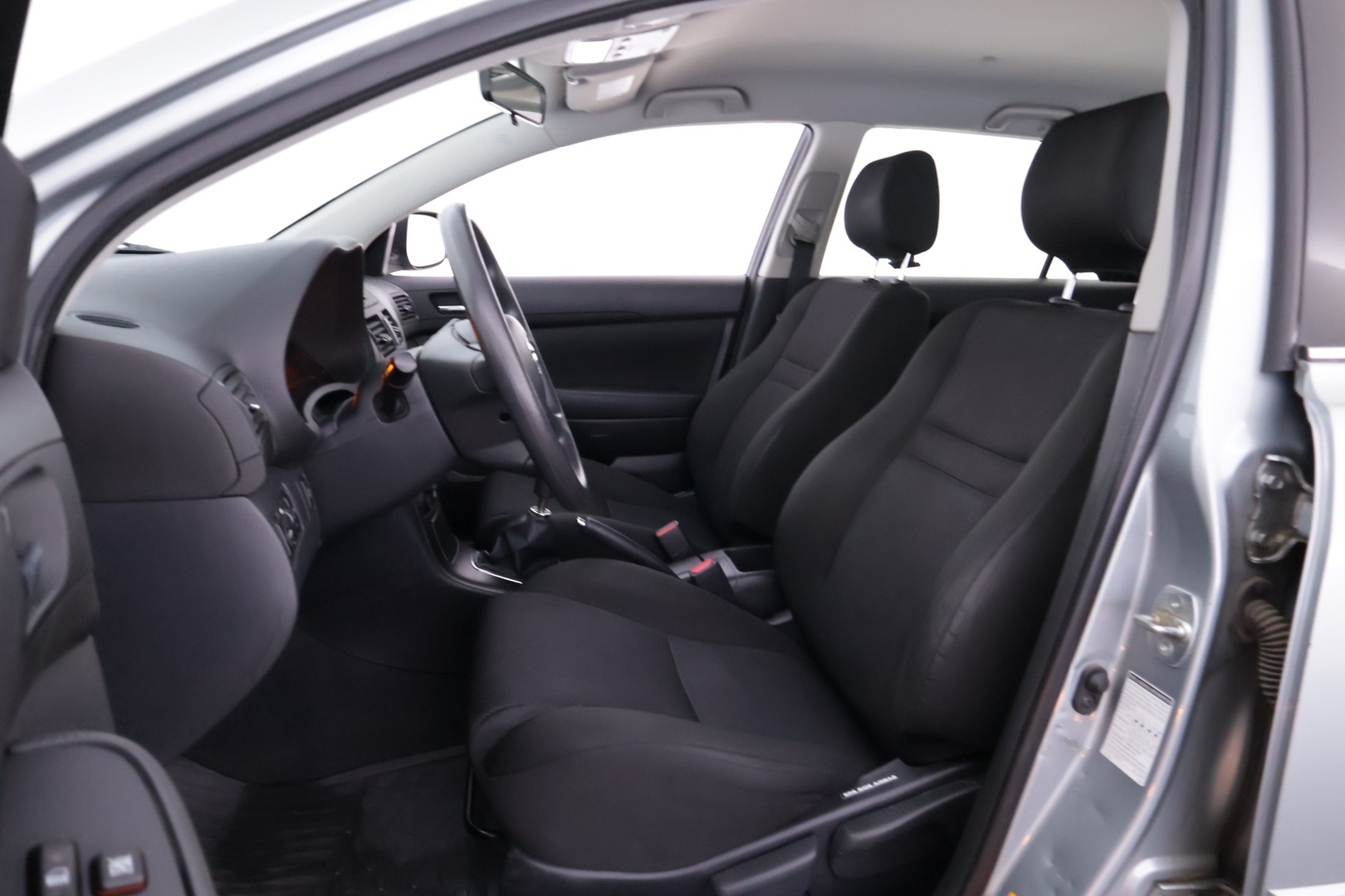TOYOTA Avensis 2008
