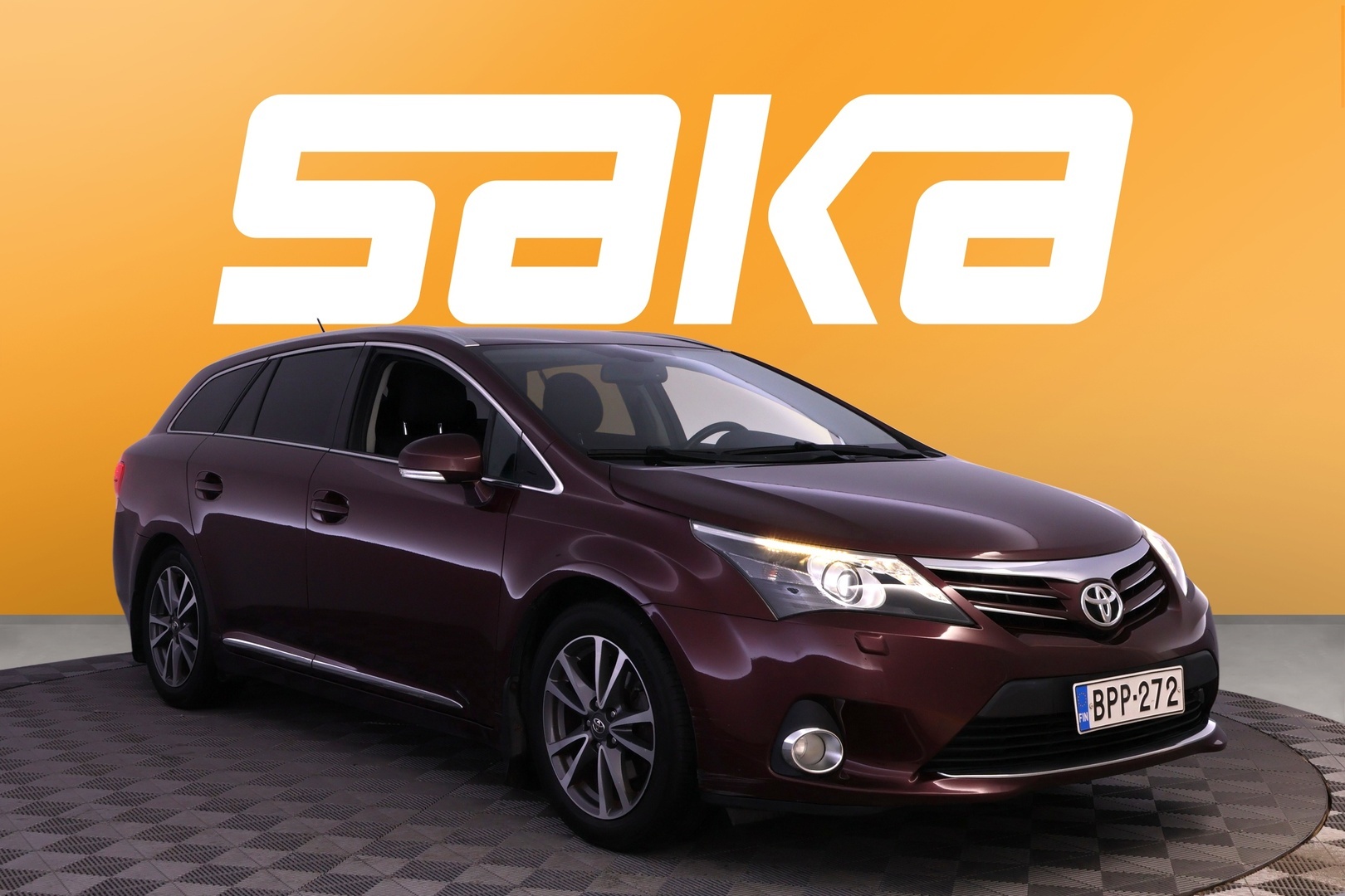 TOYOTA Avensis 2012
