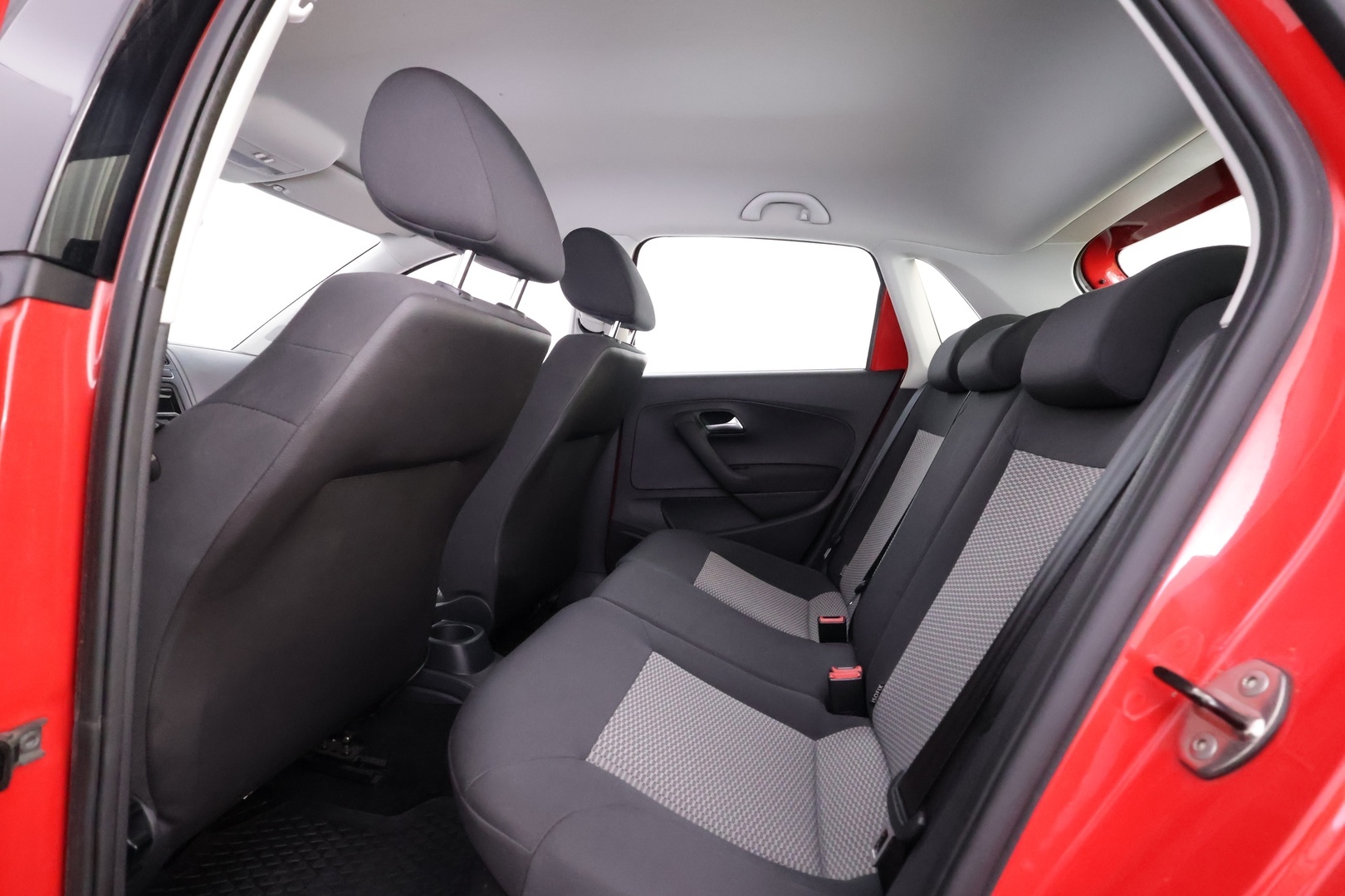 VOLKSWAGEN Polo 2014