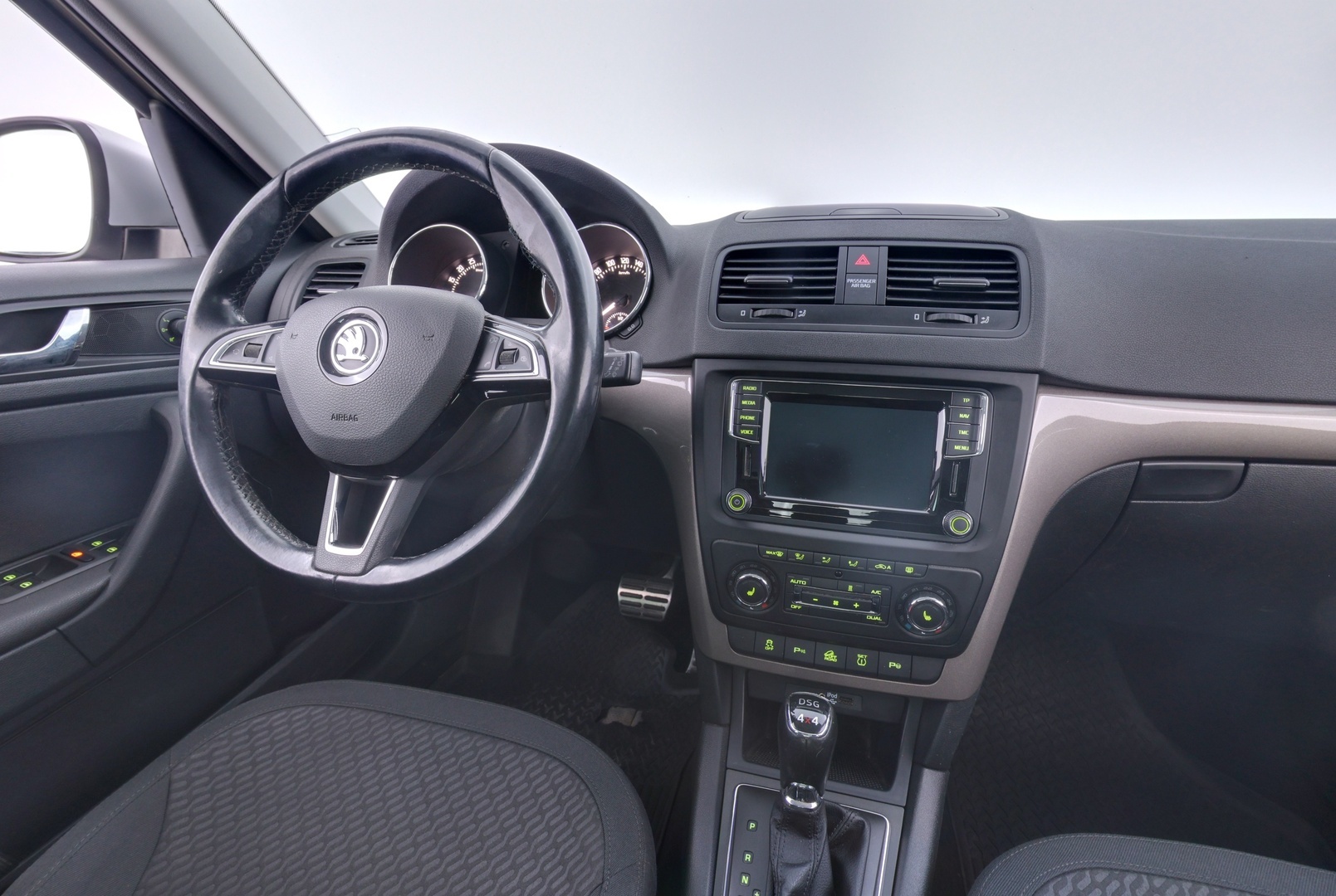 SKODA Yeti 2015