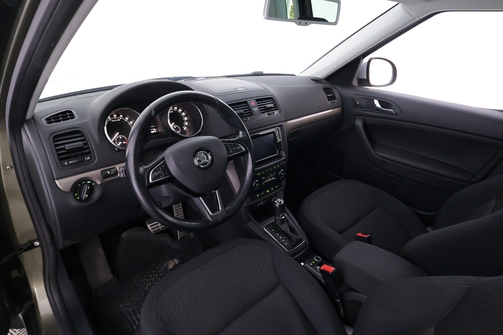 SKODA Yeti 2015