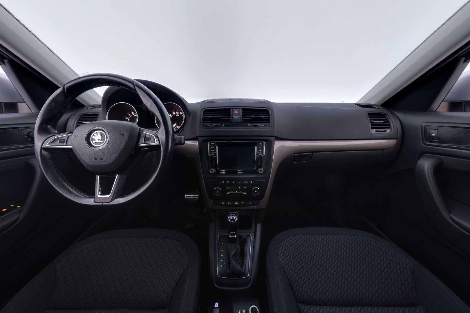 SKODA Yeti 2015