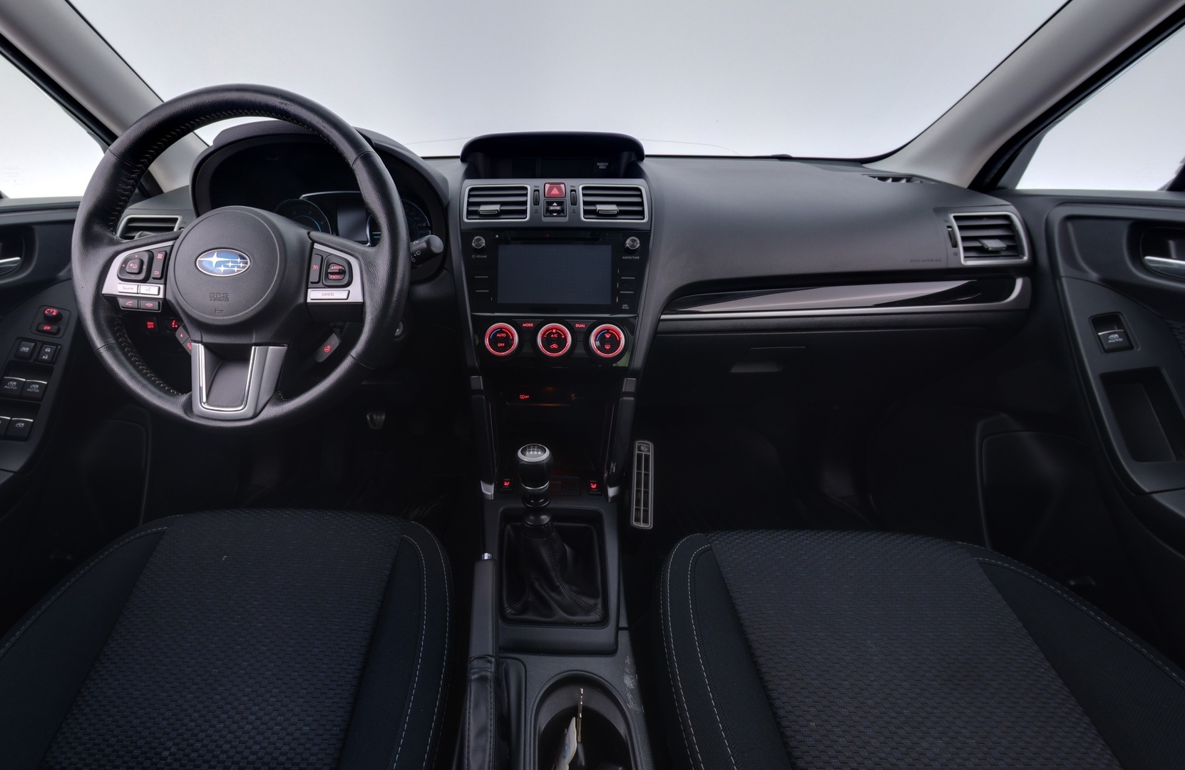 SUBARU Forester 2017