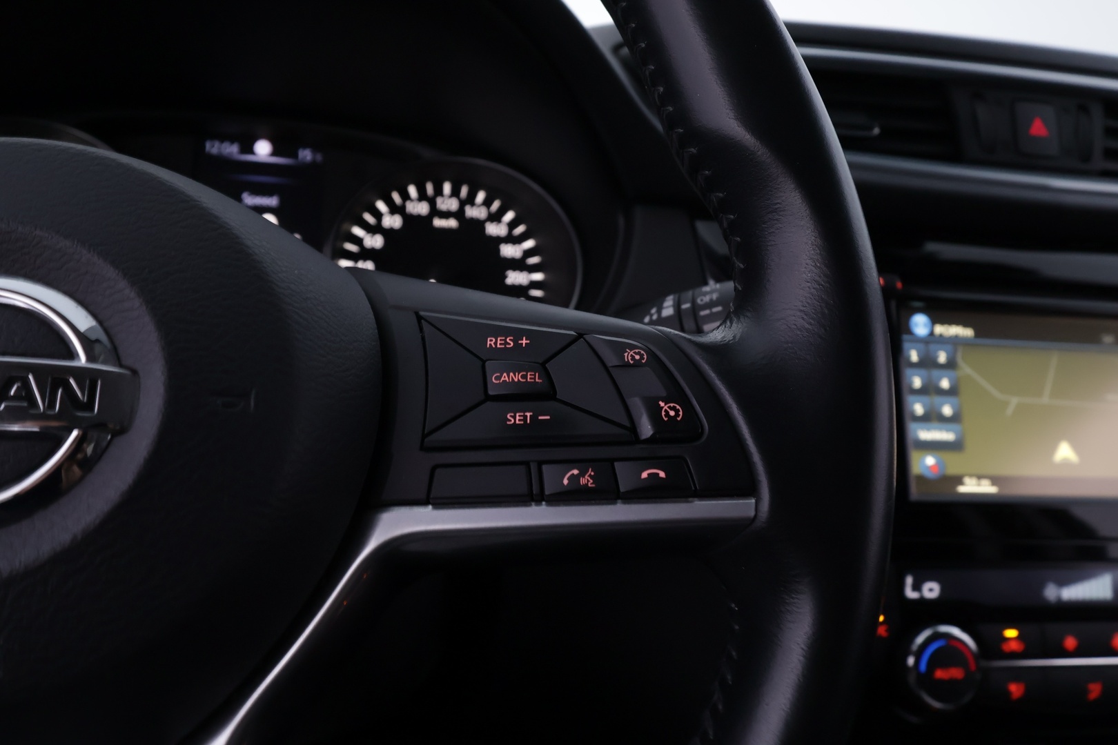 NISSAN Qashqai 2018