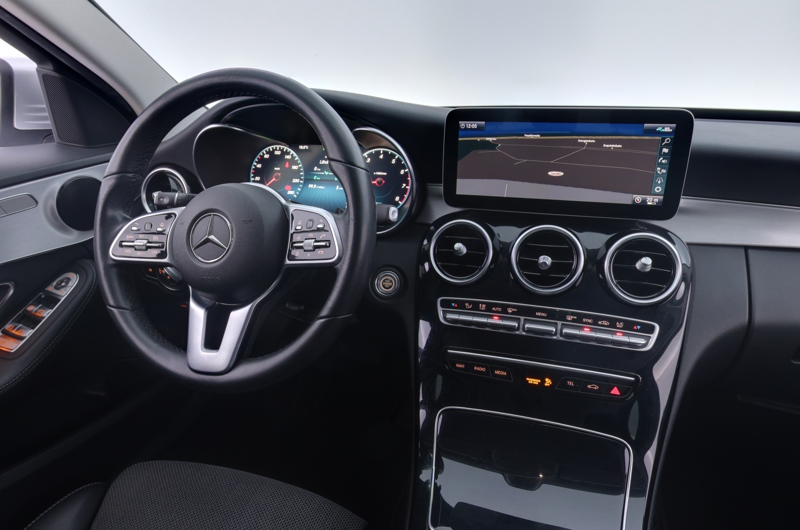 MERCEDES-BENZ C 2019