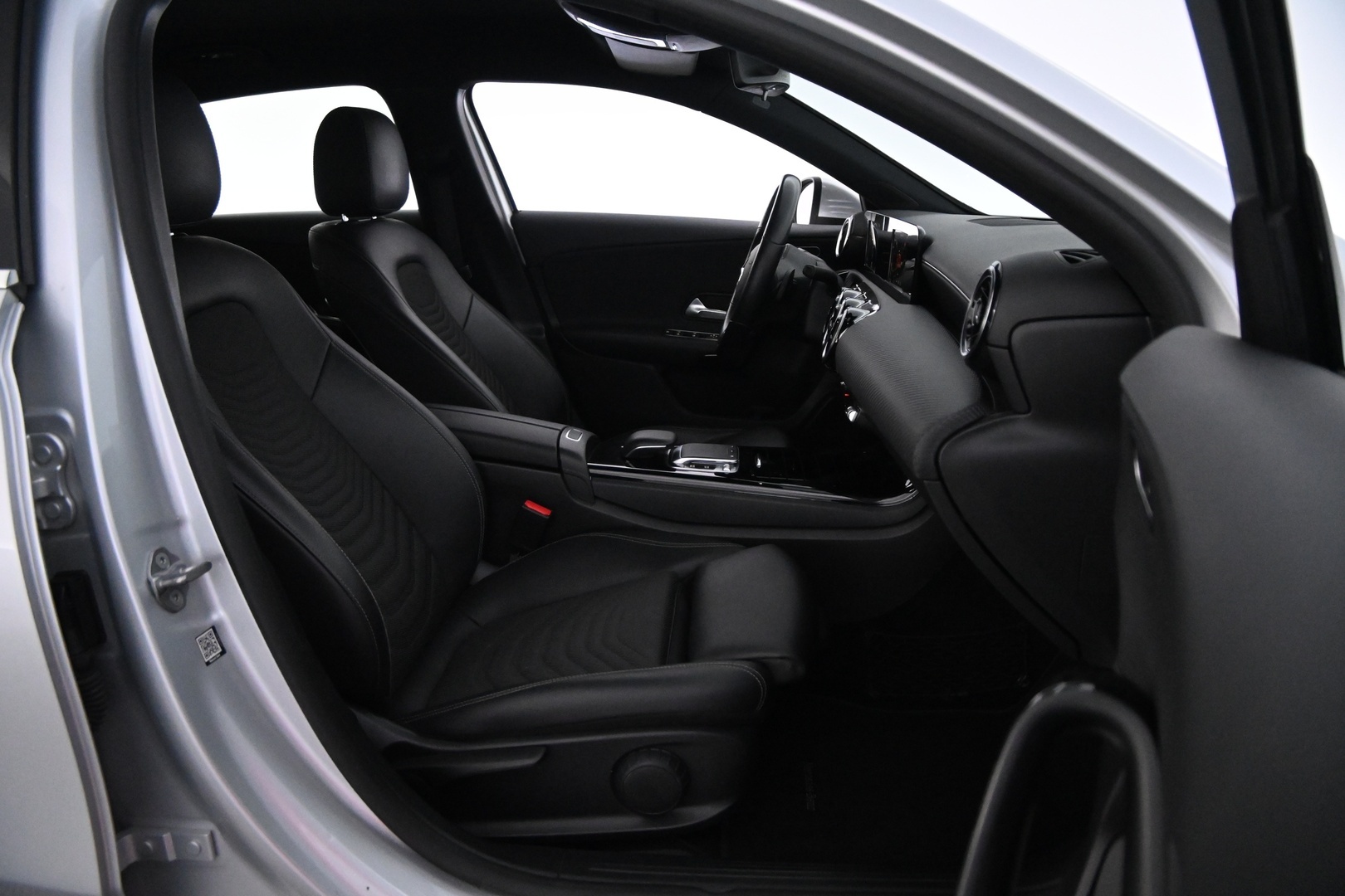 MERCEDES-BENZ A 2019