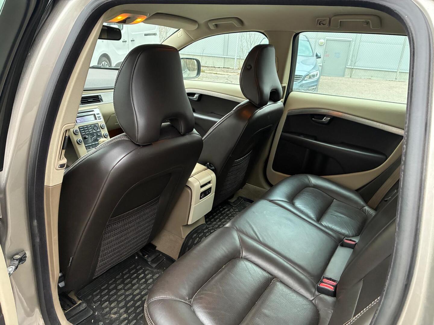 VOLVO XC70 2008