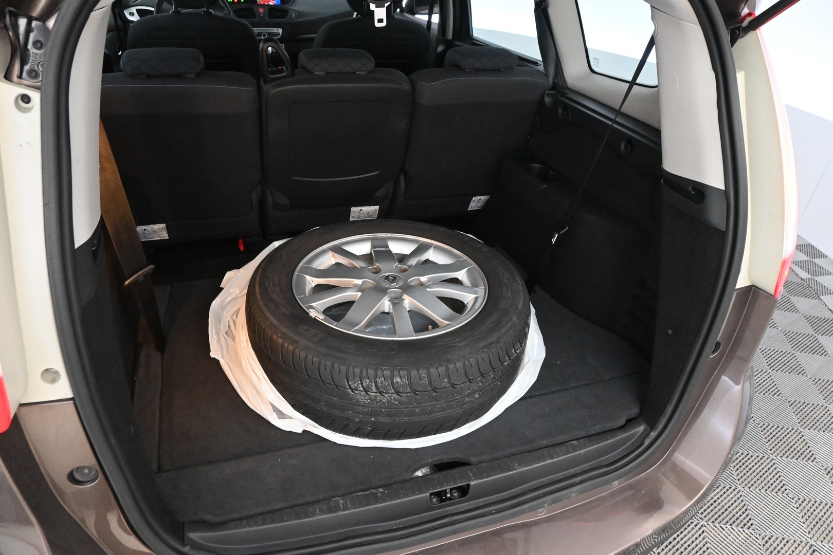 RENAULT Grand Scenic 2011