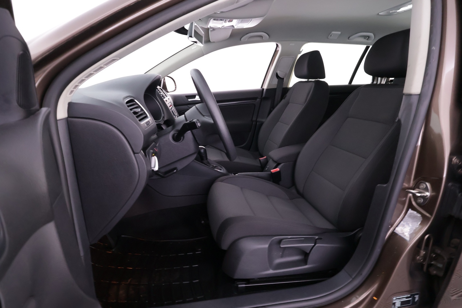 VOLKSWAGEN Golf 2012