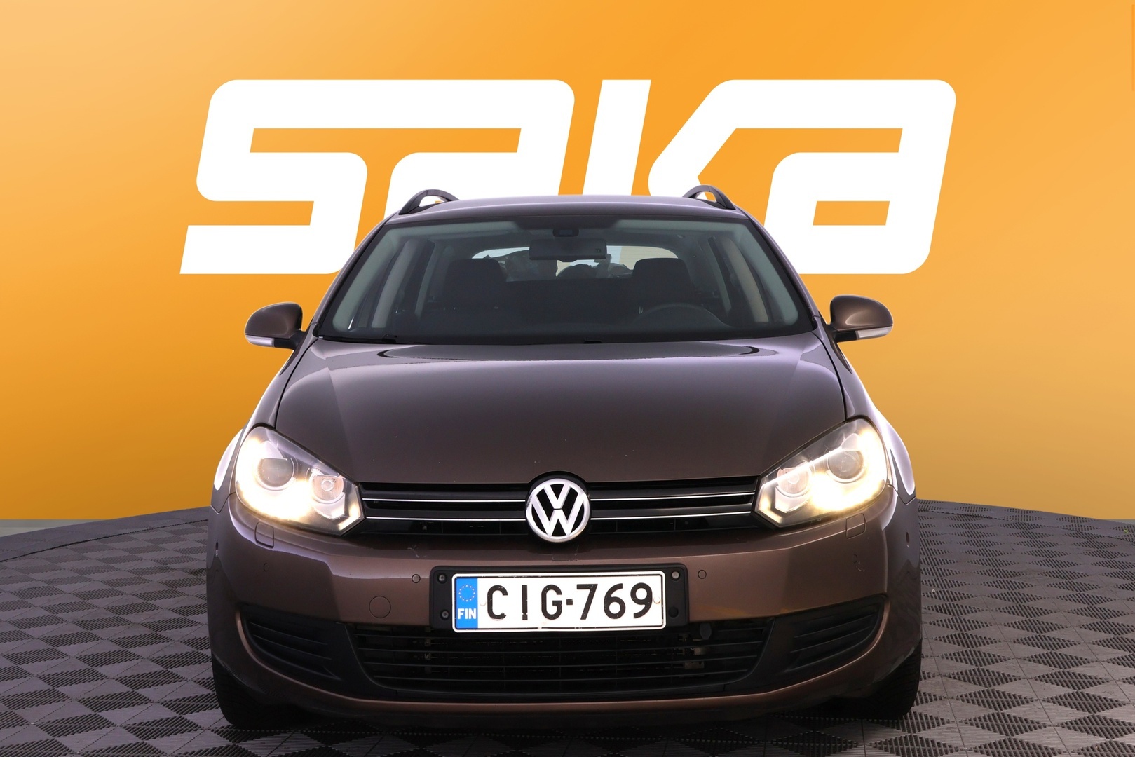VOLKSWAGEN Golf 2012