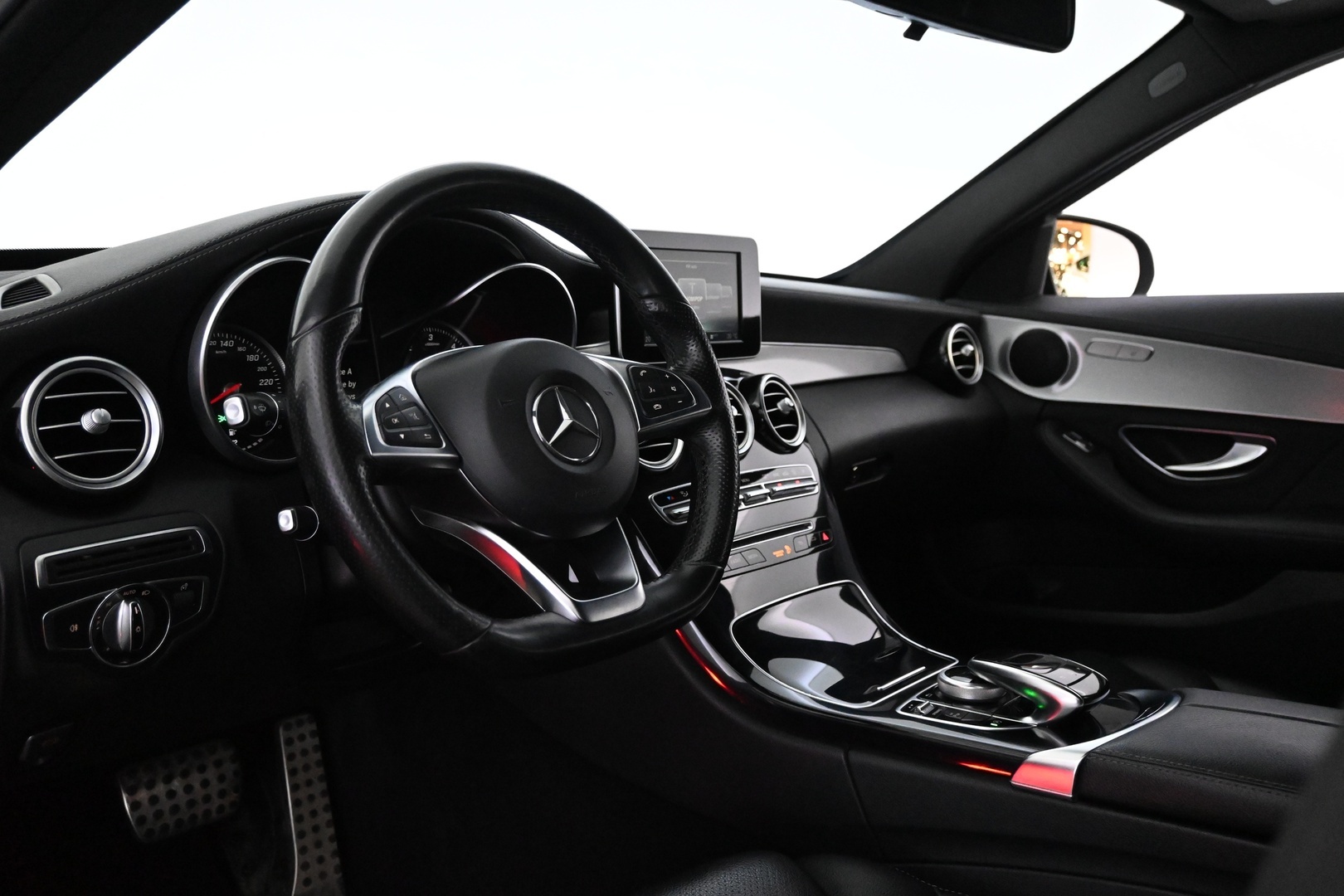 MERCEDES-BENZ C 2015