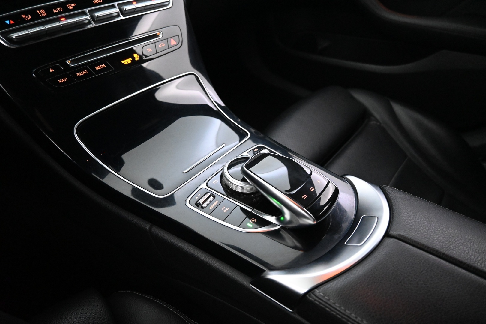 MERCEDES-BENZ C 2015
