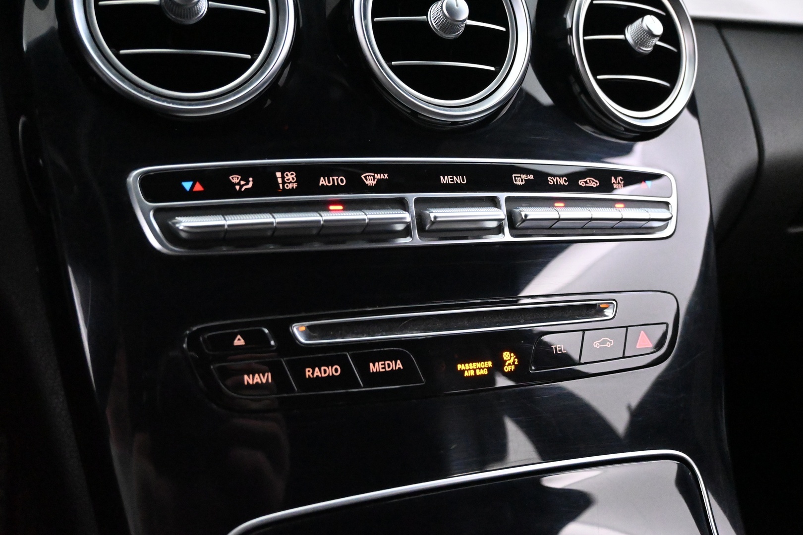MERCEDES-BENZ C 2015