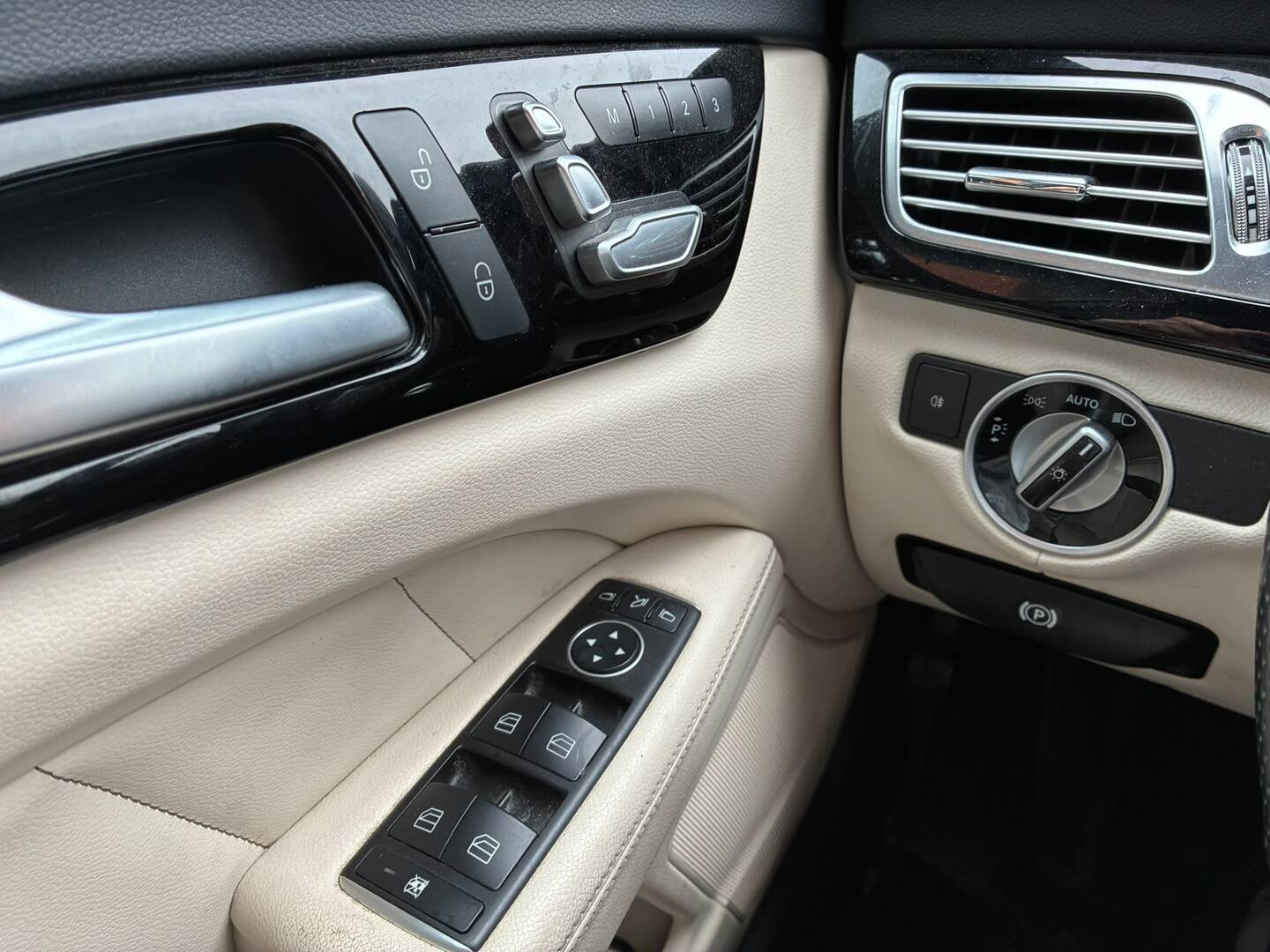 MERCEDES-BENZ CLS 2014
