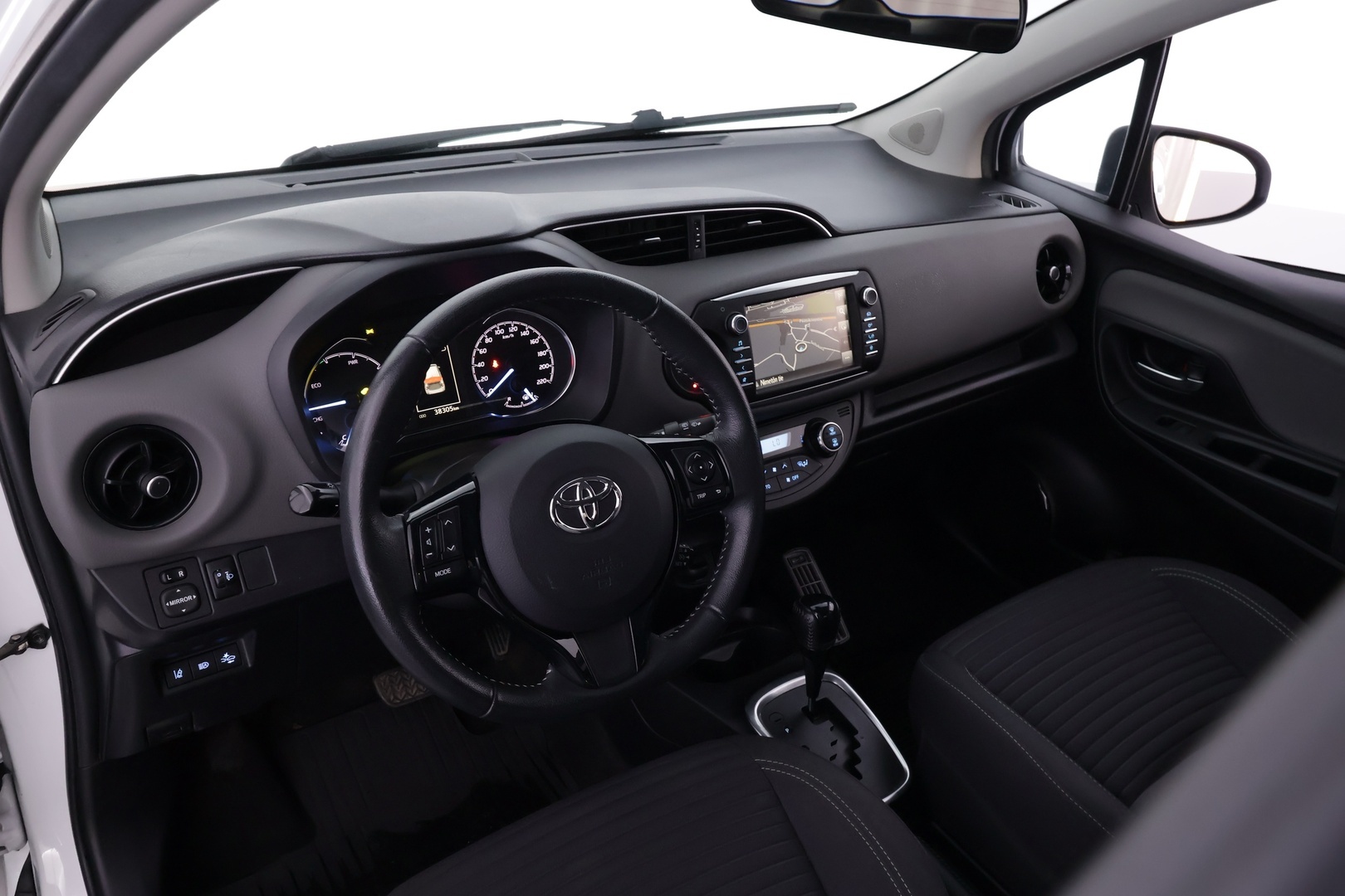 TOYOTA Yaris 2019