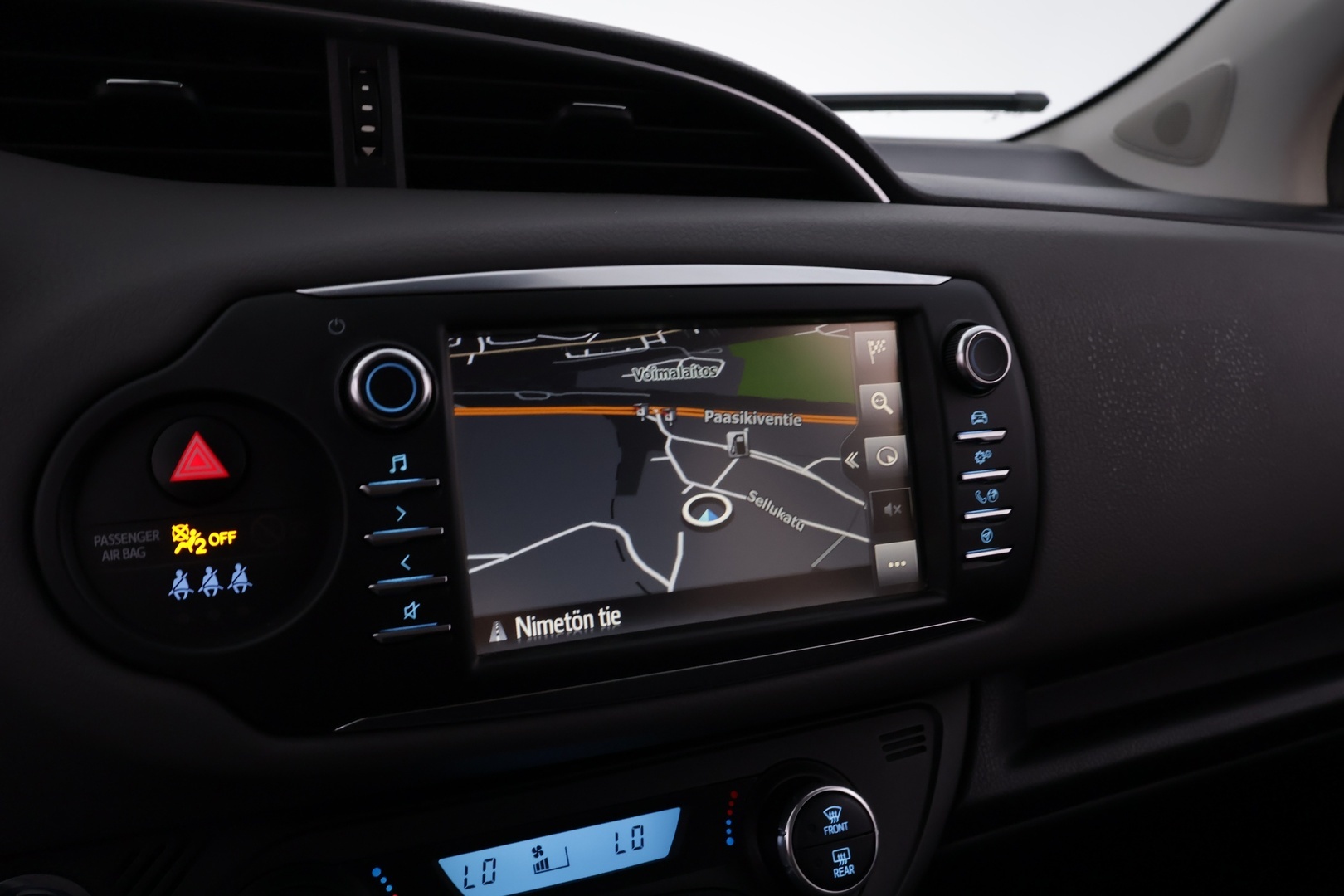 TOYOTA Yaris 2019