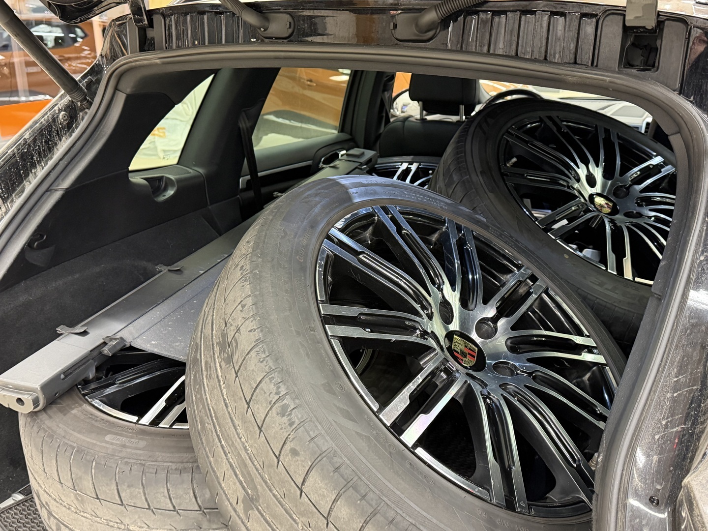 PORSCHE Cayenne 2015