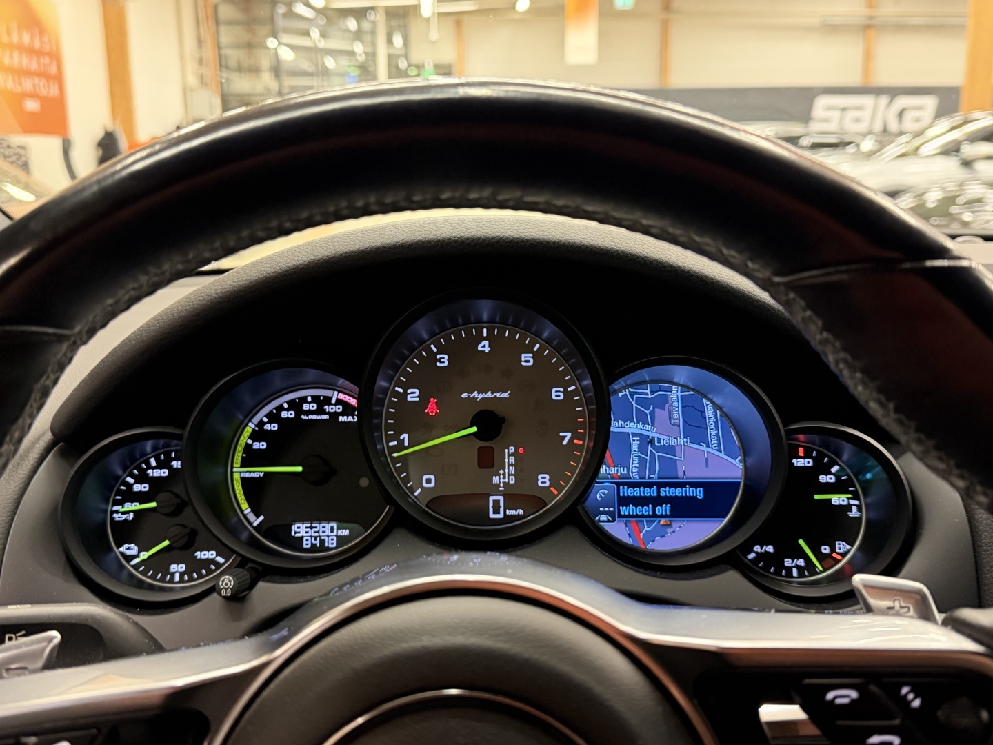 PORSCHE Cayenne 2015