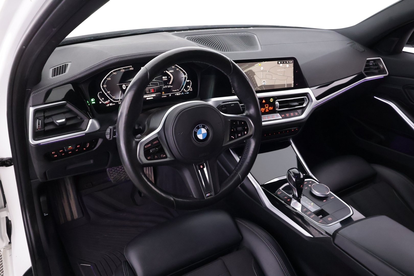 BMW 330 2020