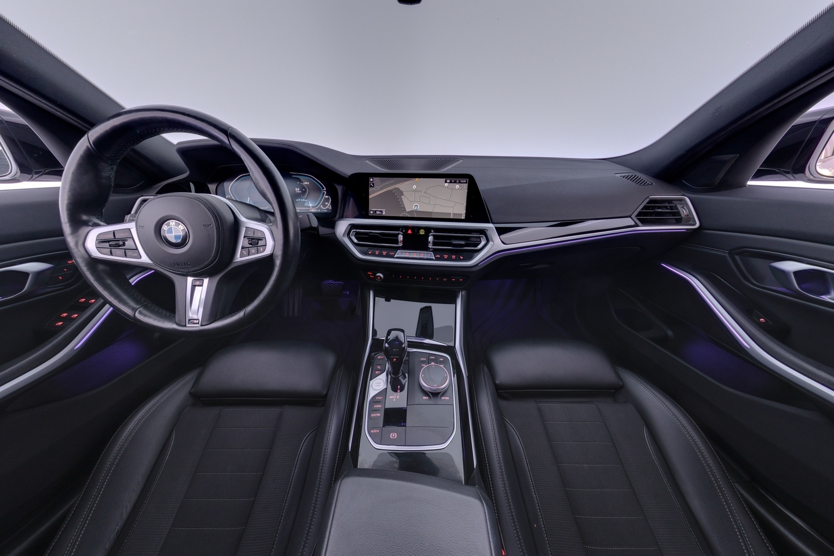 BMW 330 2020