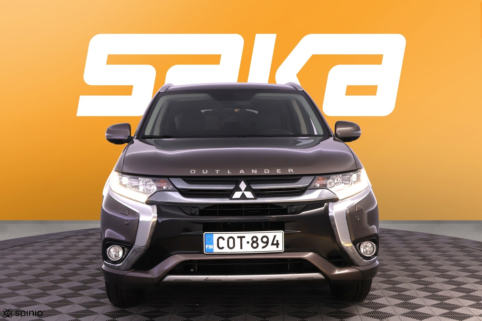 MITSUBISHI Outlander PHEV 2016