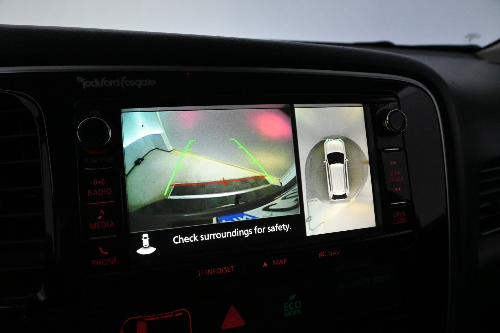 MITSUBISHI Outlander PHEV 2016