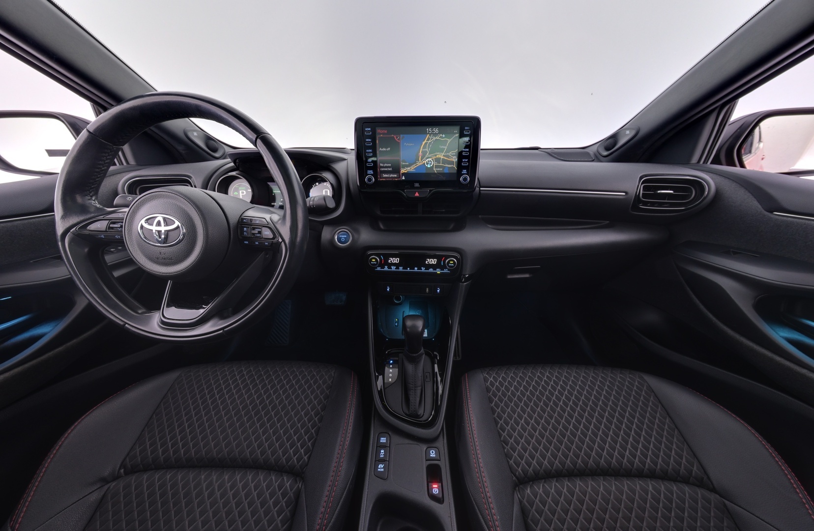 TOYOTA Yaris 2021
