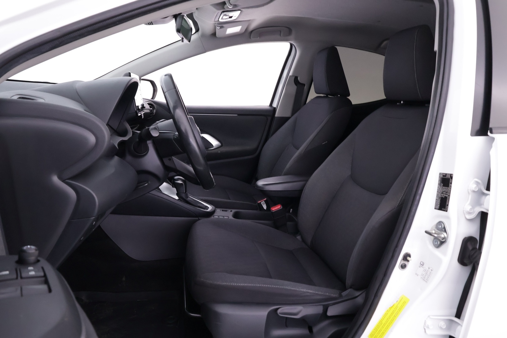TOYOTA Yaris 2021