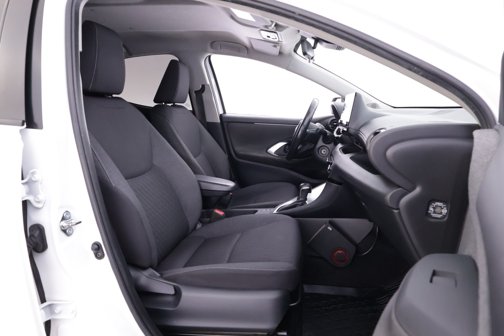 TOYOTA Yaris 2021