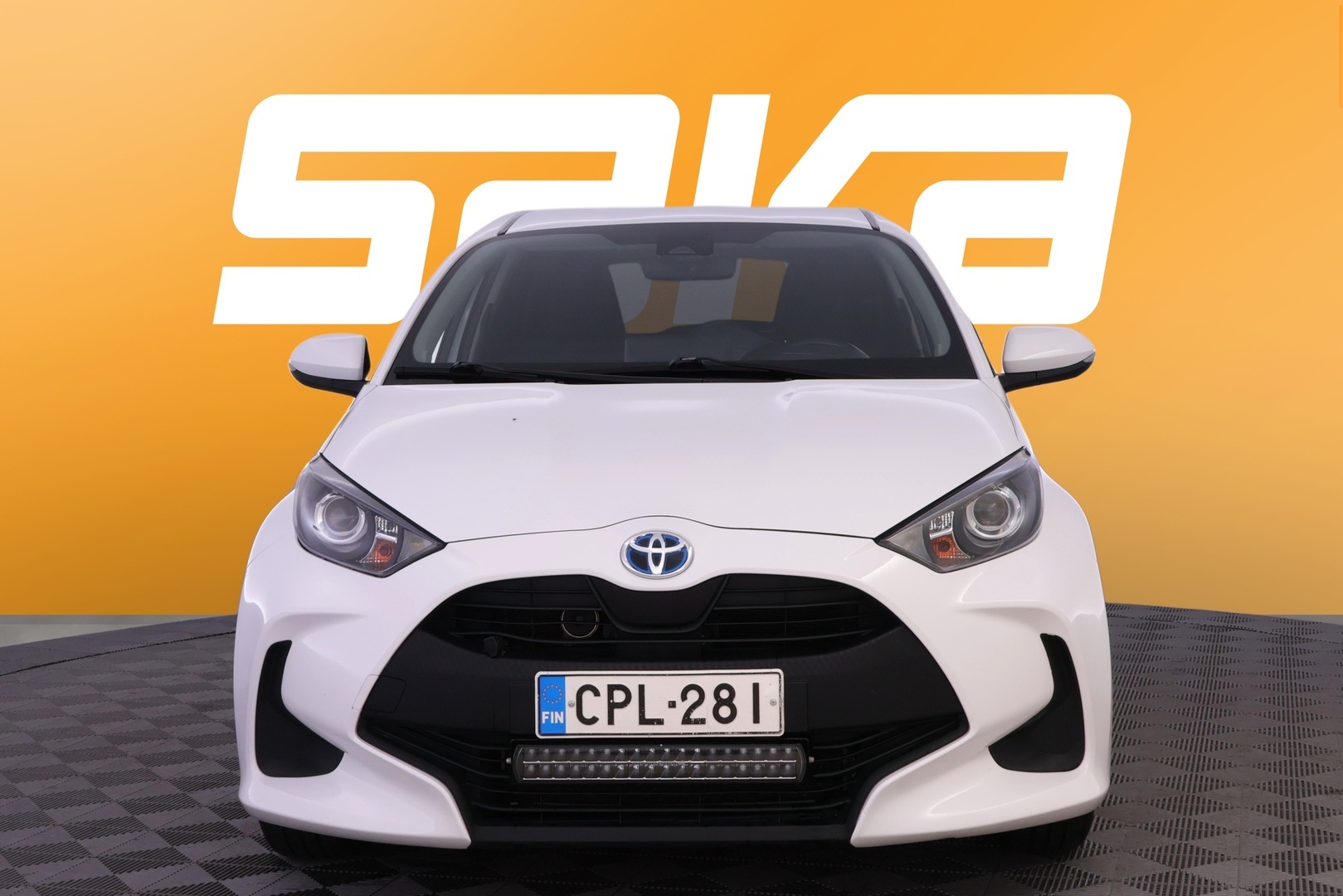 TOYOTA Yaris 2021