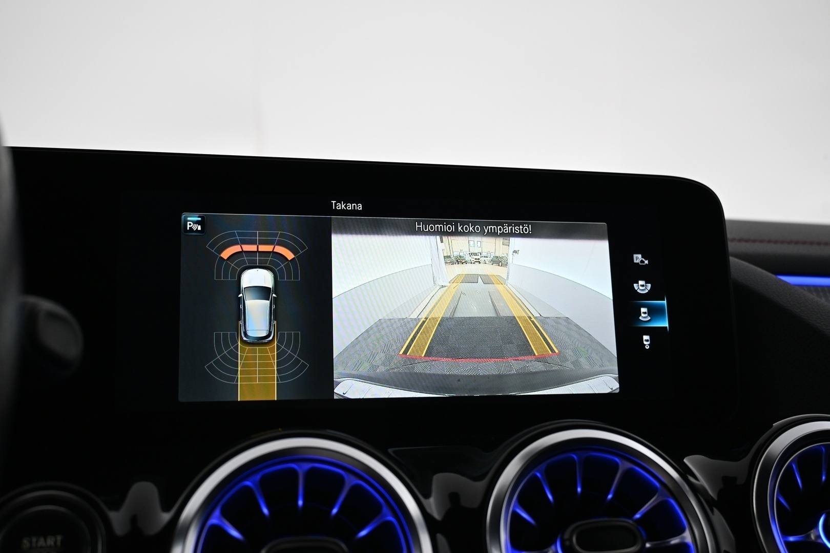 MERCEDES-BENZ EQA 2022