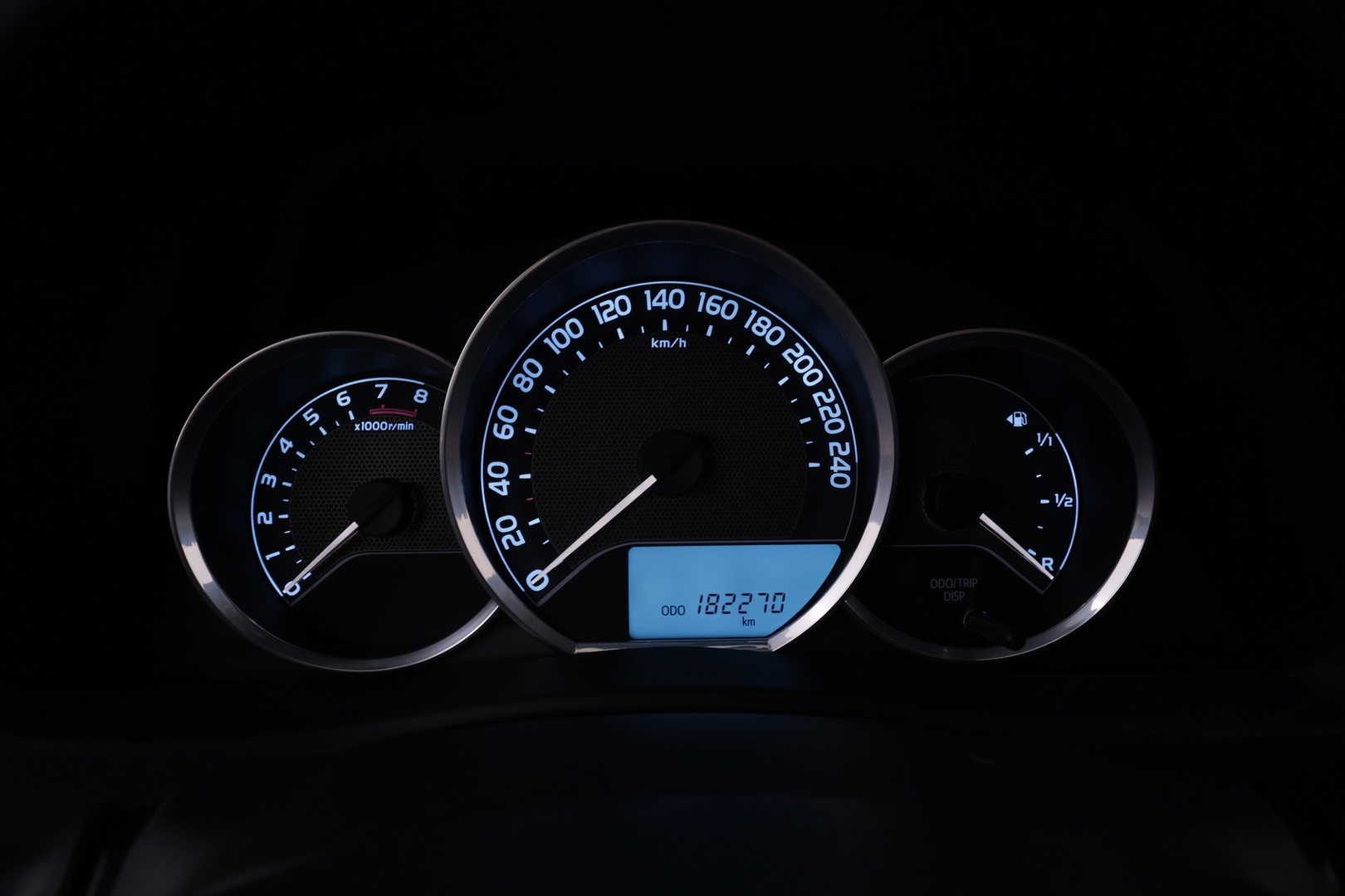 TOYOTA Auris 2015