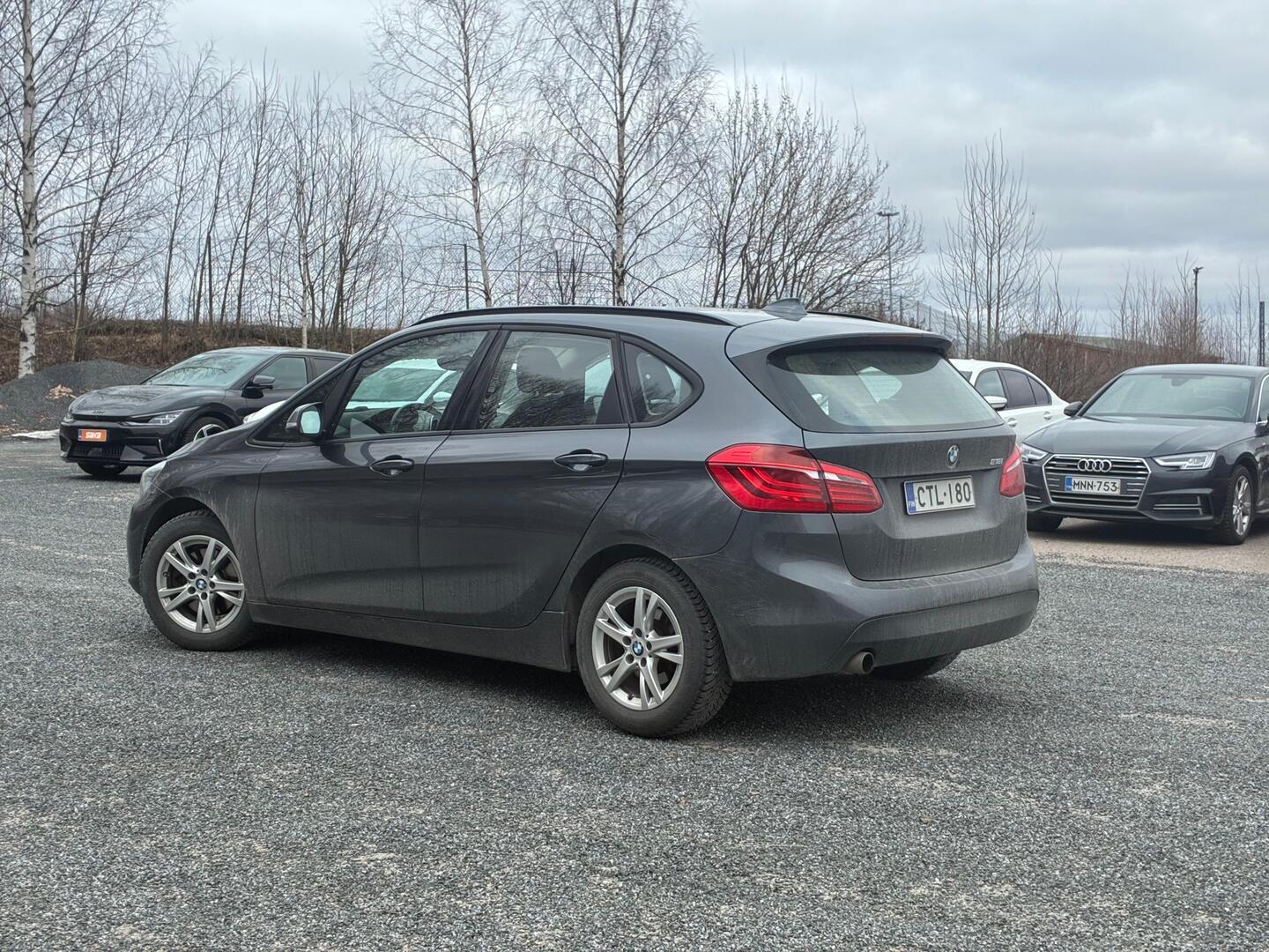 BMW 218 2015