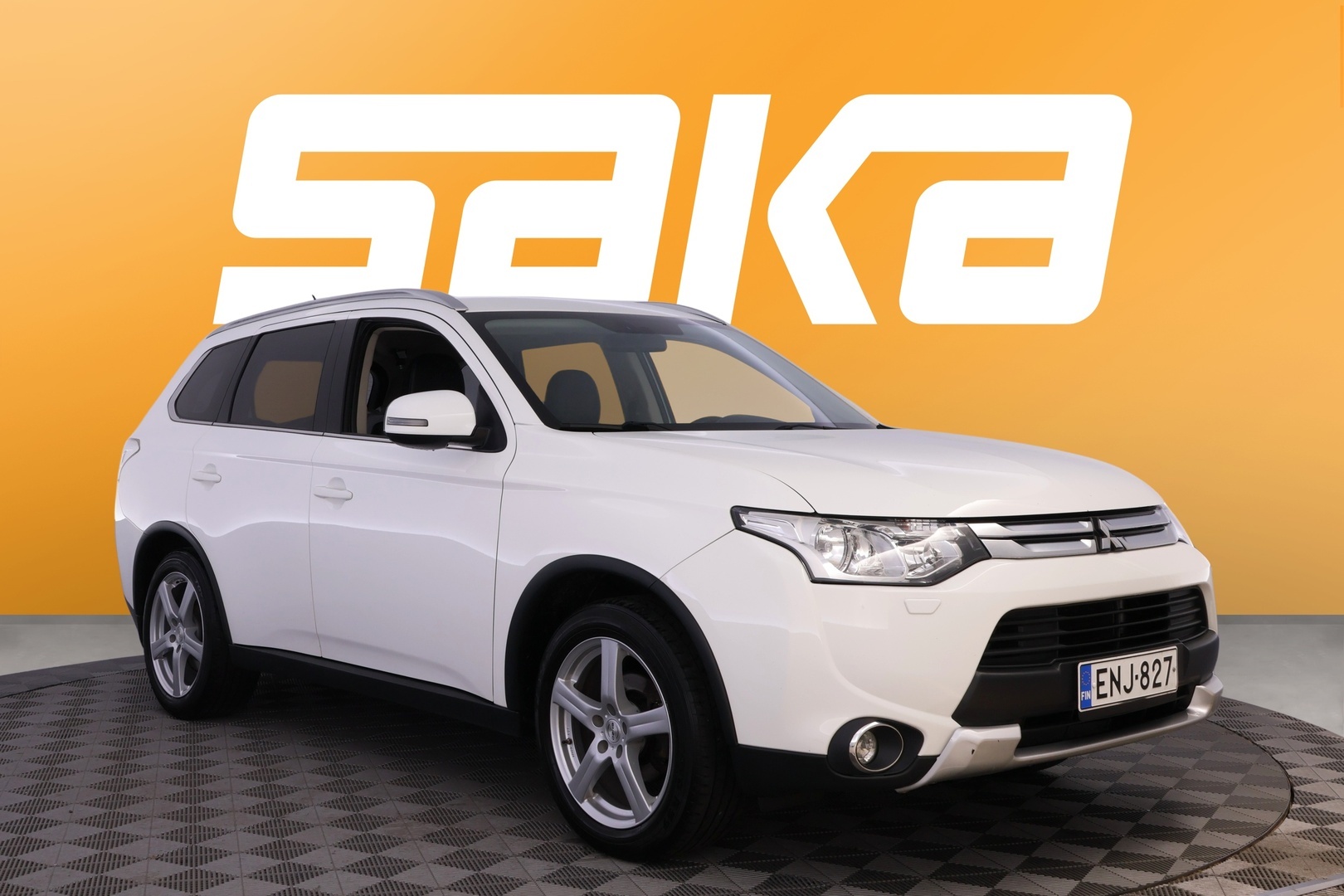 MITSUBISHI Outlander 2015