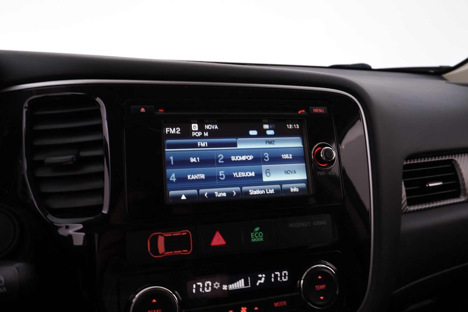 MITSUBISHI Outlander 2015