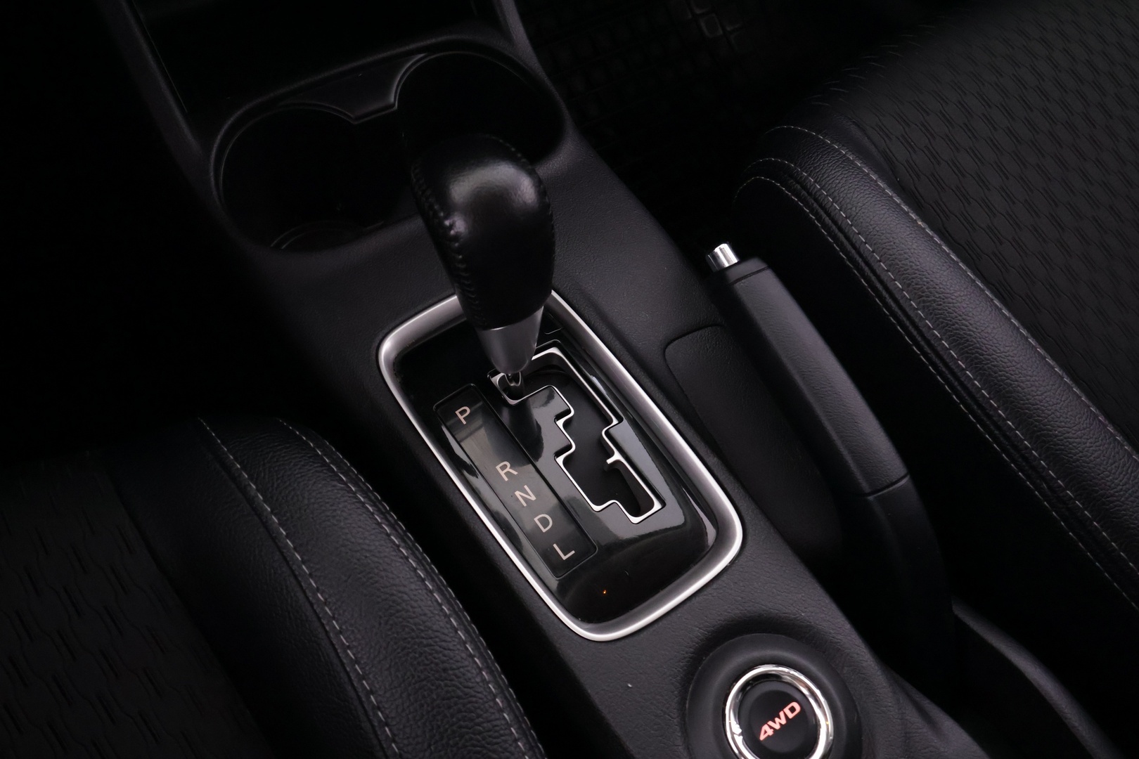 MITSUBISHI Outlander 2015