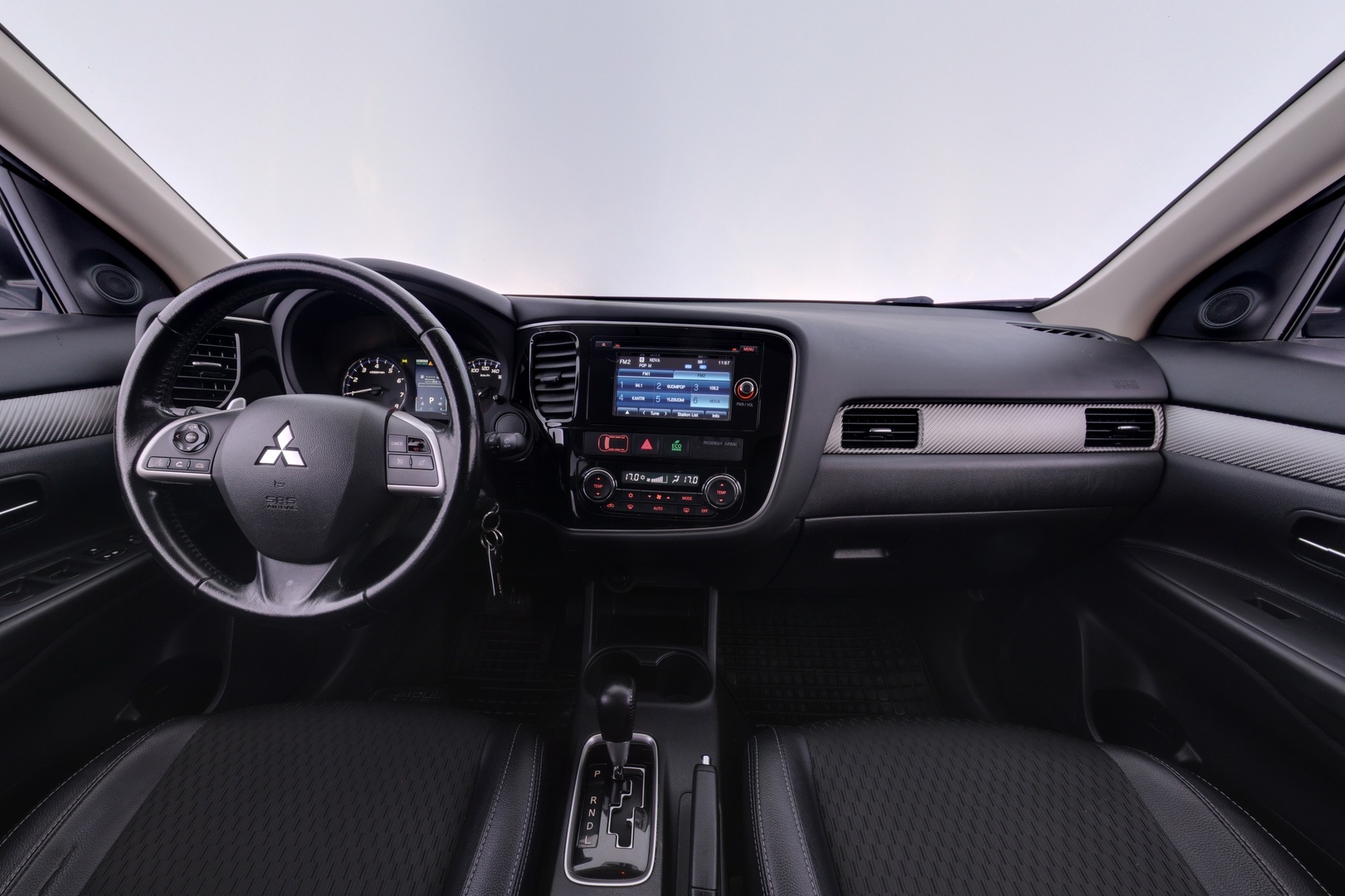 MITSUBISHI Outlander 2015