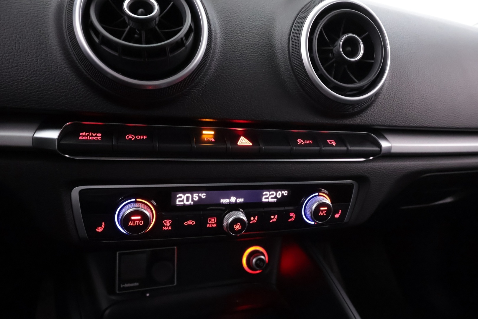 AUDI A3 2015