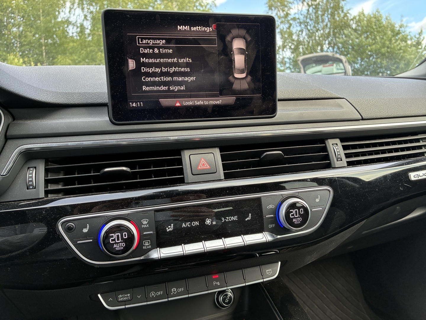 AUDI A4 2016