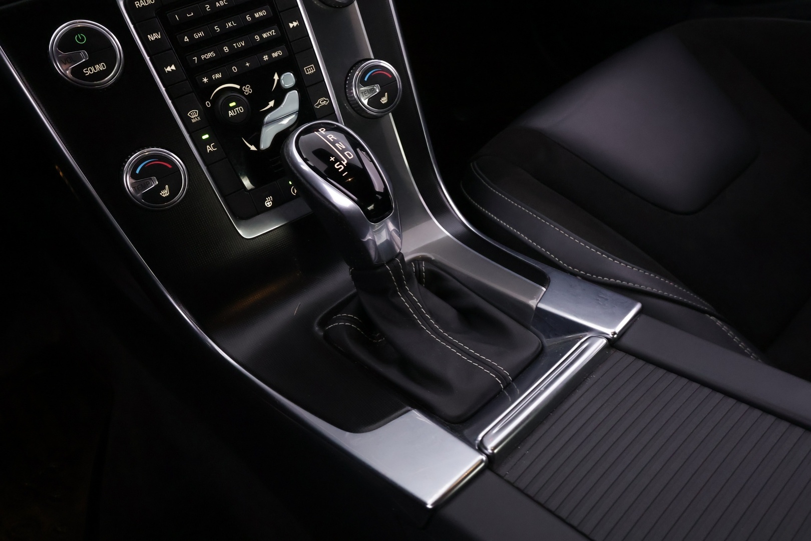VOLVO S60 2018