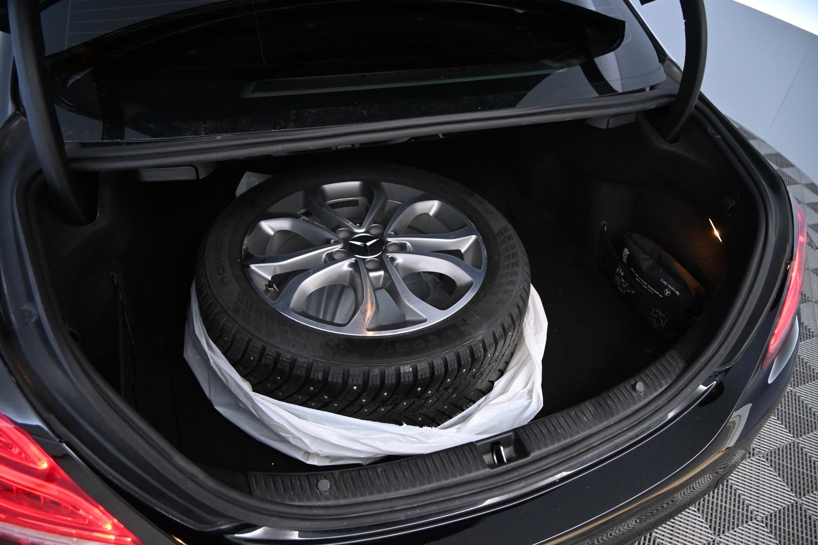 MERCEDES-BENZ C 2018