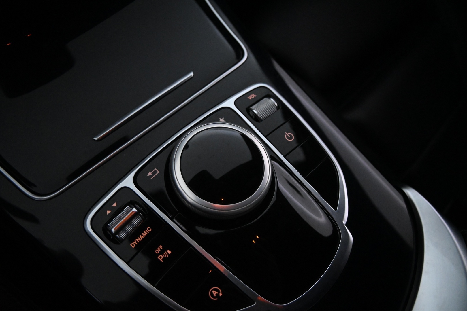 MERCEDES-BENZ C 2018