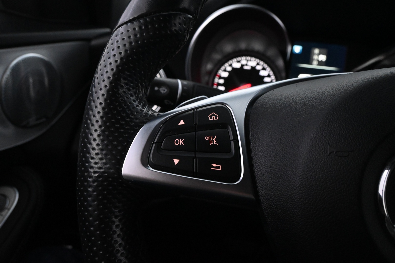 MERCEDES-BENZ C 2018